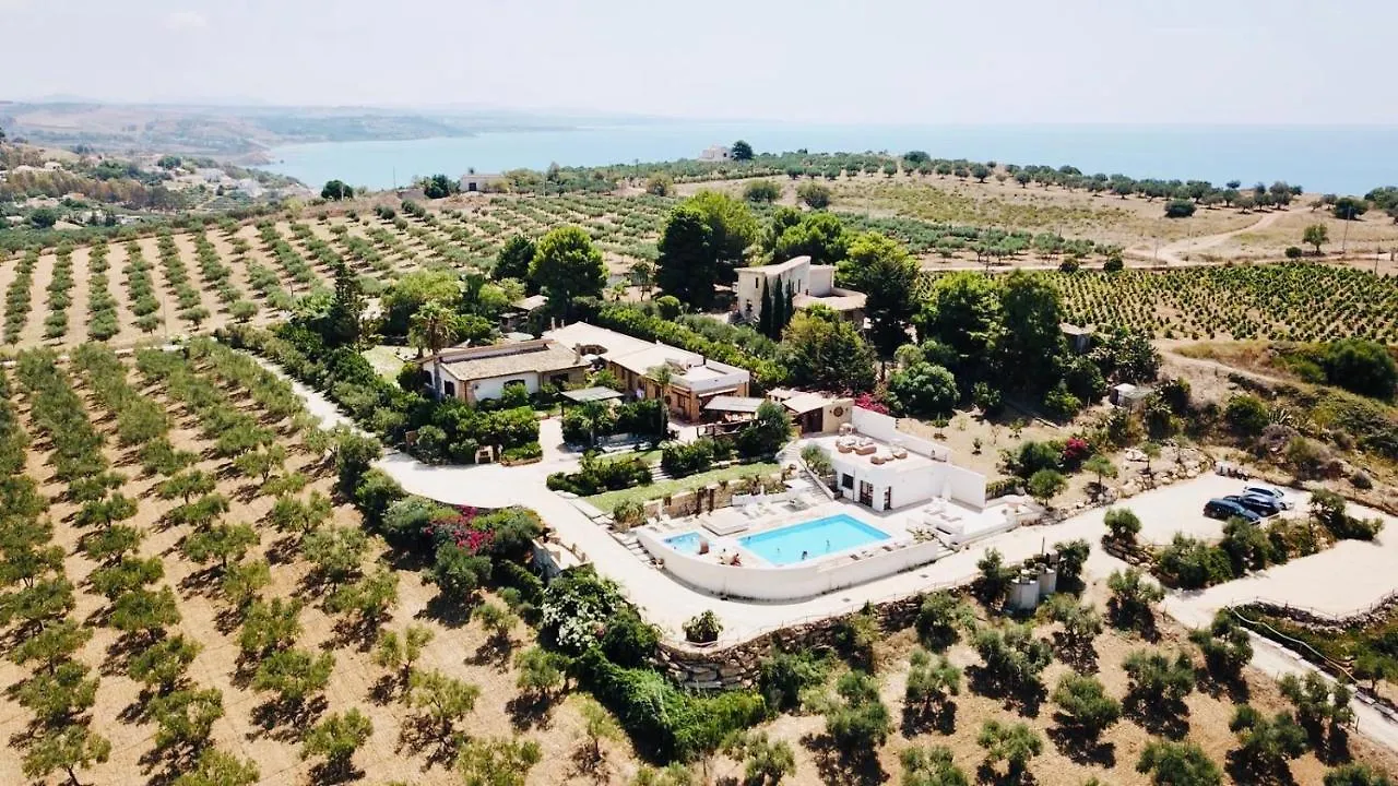 Tenuta Carabollace Sciacca 0*,  Włochy